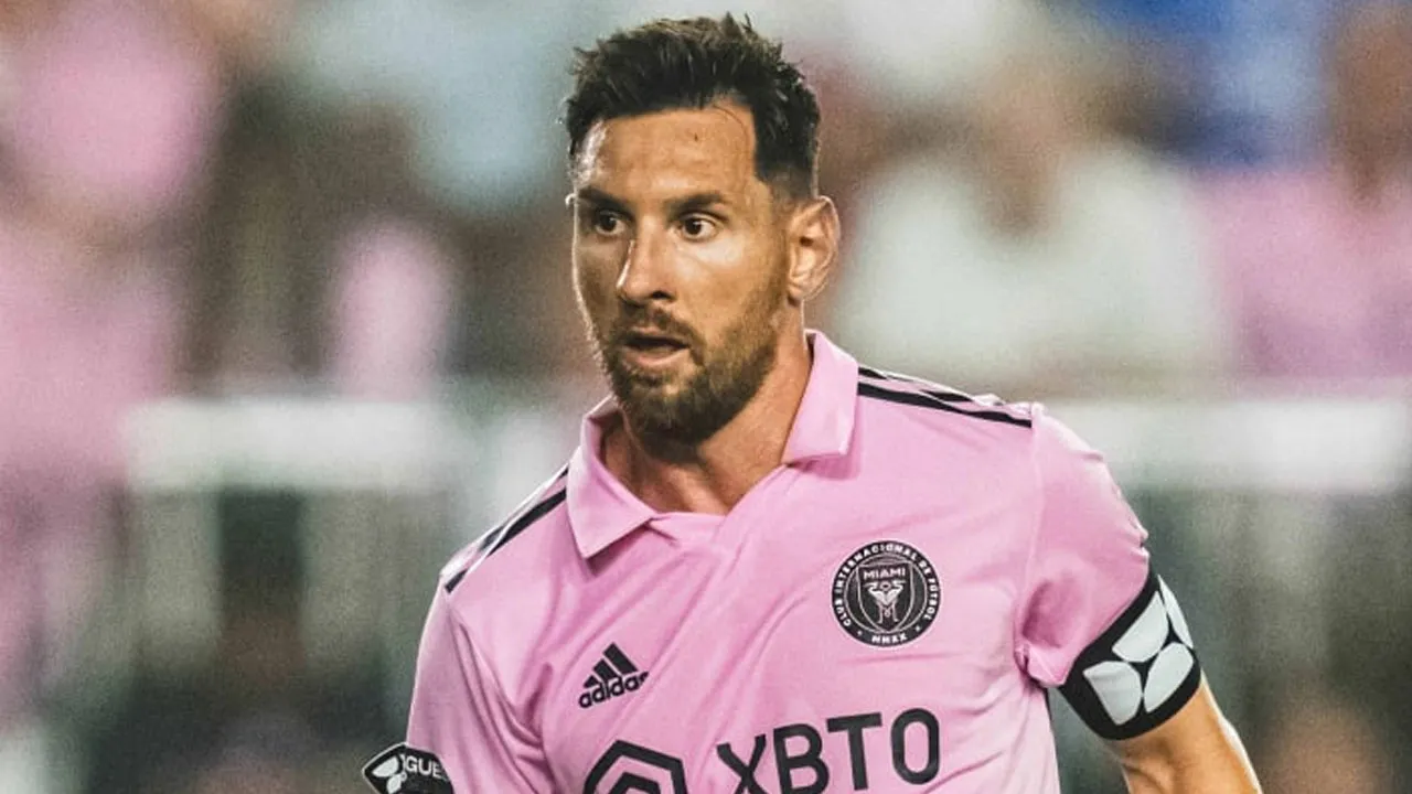 Galatasaray için Lionel Messi açıklaması! Özbek, 