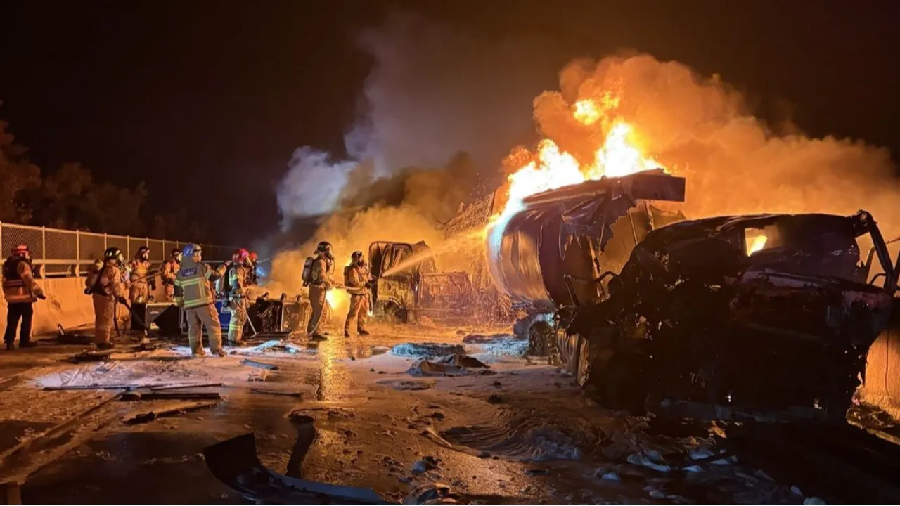 Güney Kore'de zincirleme kaza! Yakıt tankeri önüne gelen aracı biçti, ölü ve yaralılar var