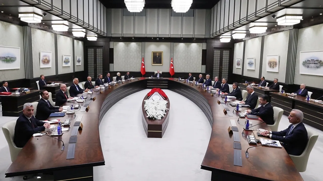 Kabine bugün toplanıyor! Masada hangi konular var?