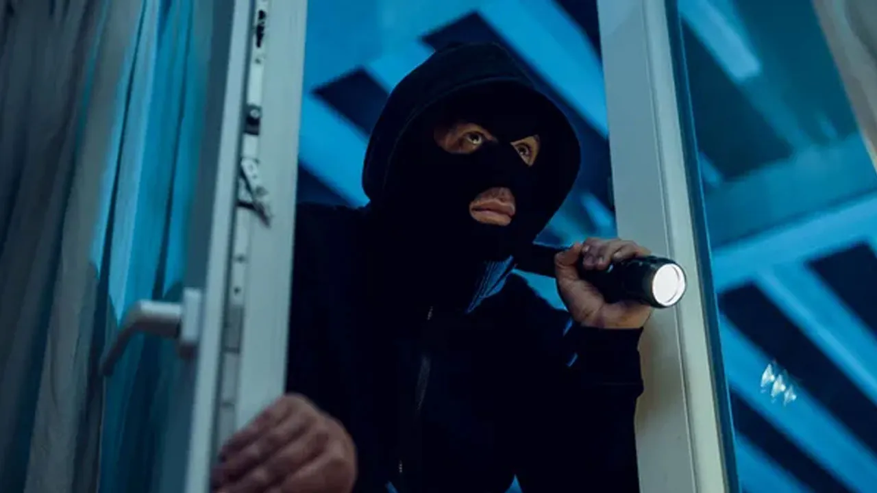 Louvre Müzesi'nin ardından Avrupa'da büyük bir soygun daha! Ünlü marka soyuldu 