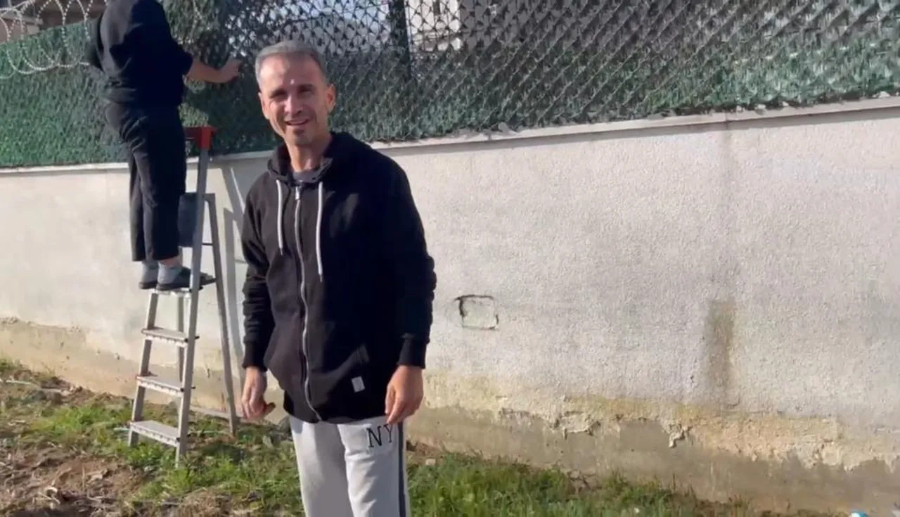 Mahalle sakinlerinden Ersel Öztekin