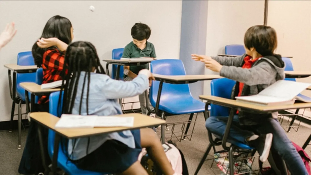 Akran zorbalığı sınıftan çıktı! Vakaların yüzde 70'i toplumsal hayatta