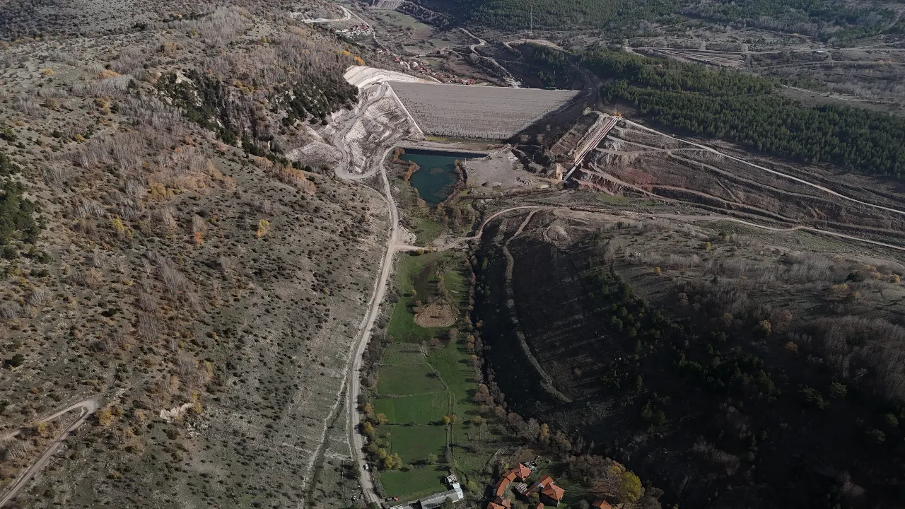 Bir mahalle sular altında kalacak! Kabirler tek tek taşınıyor