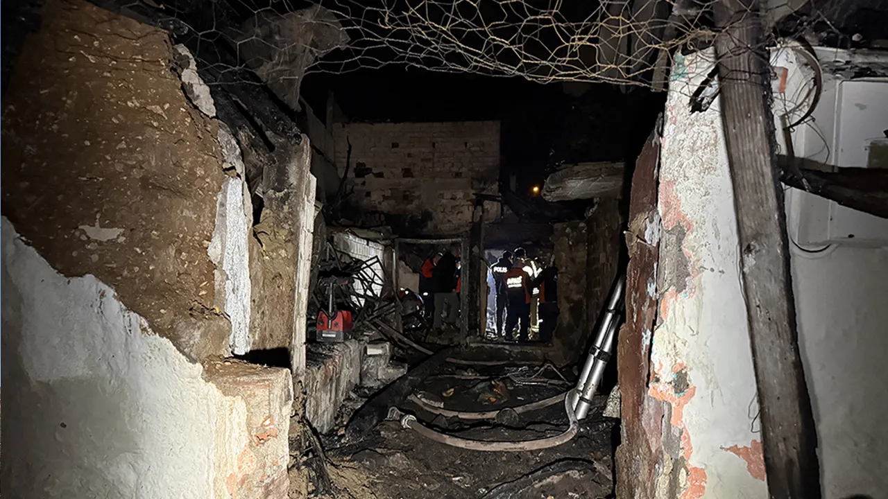 Bursa'da yangın faciası! Mutfakta ceset bulundu