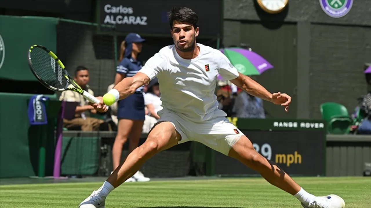 Dünya bir numarasına sakatlık engeli: Davis Cup'tan çekildi