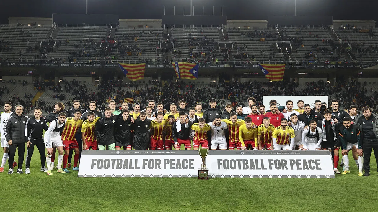 Filistin ve Katalonya bölgesel takımı dostluk için sahaya çıktı