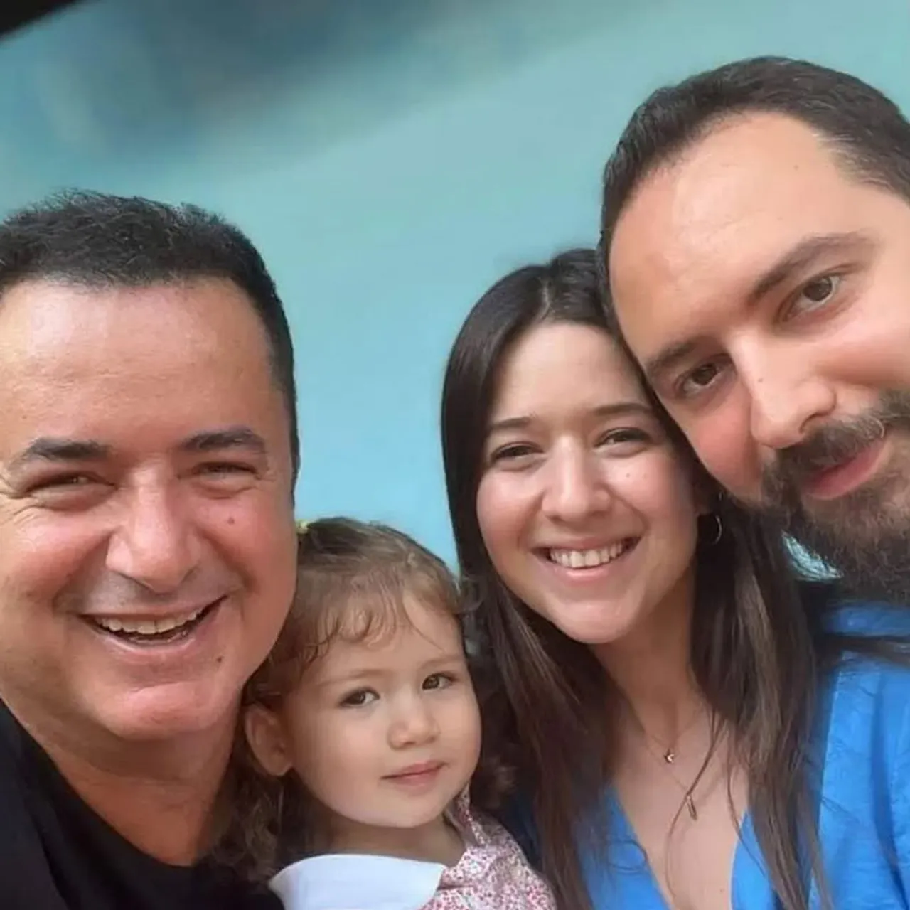 Acun Ilıcalı - Begüm - Banu Ilıcalı - Efe Ceyhun