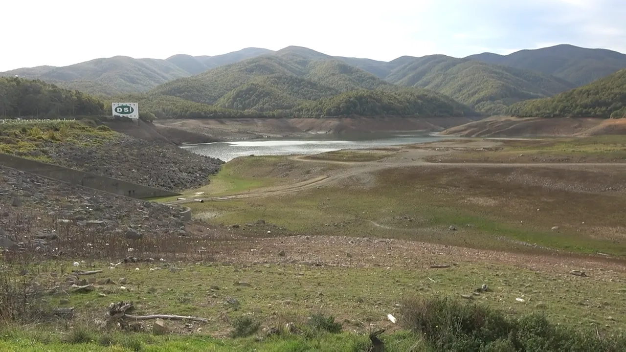 İstanbulun yanı başındaki kentte 20 günlük su kaldı