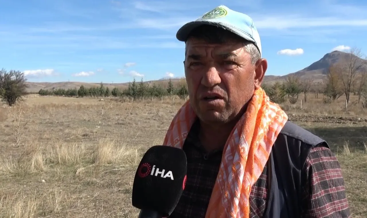 Köylülerin geçim kaynağıydı! Geriye sadece kurumuş toprak kaldı