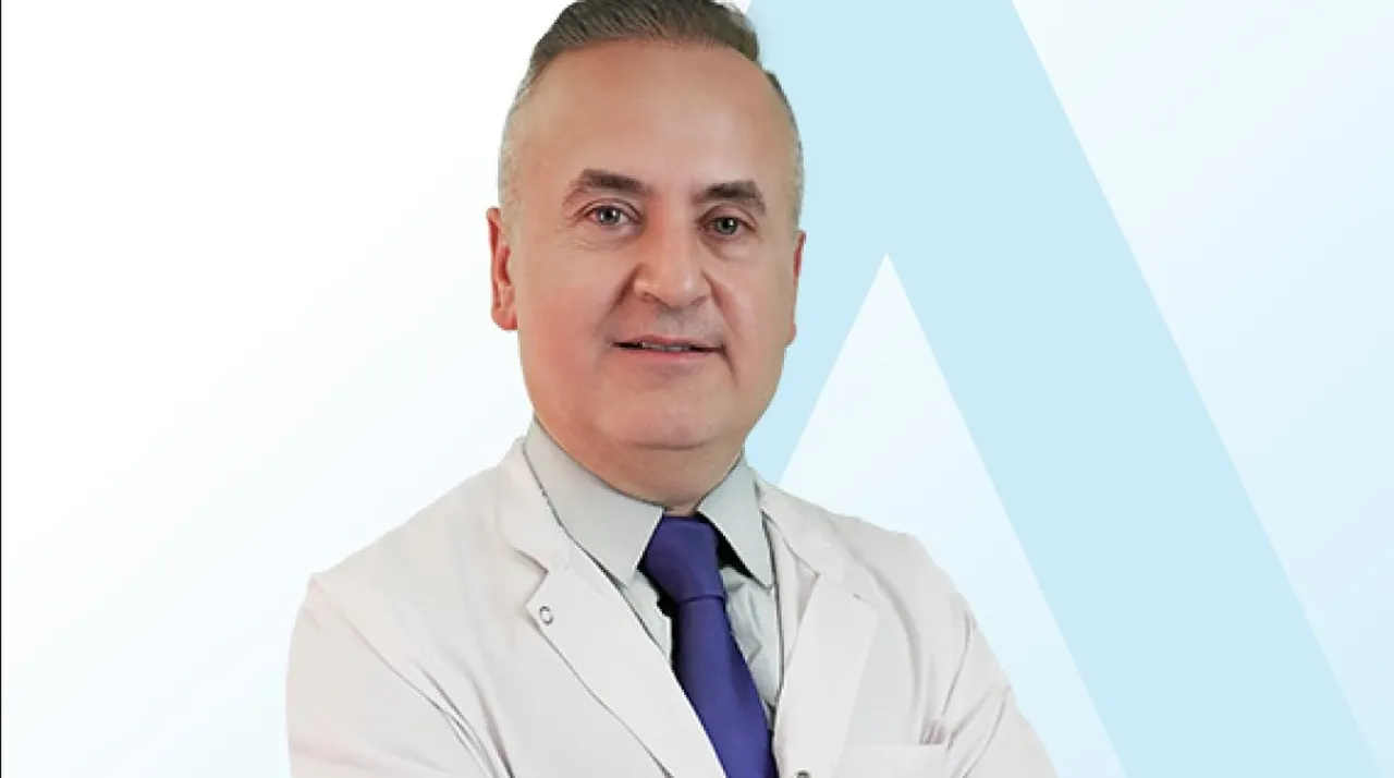 İç Hastalıkları Uzmanı Dr. Erkan Sarıyıldız