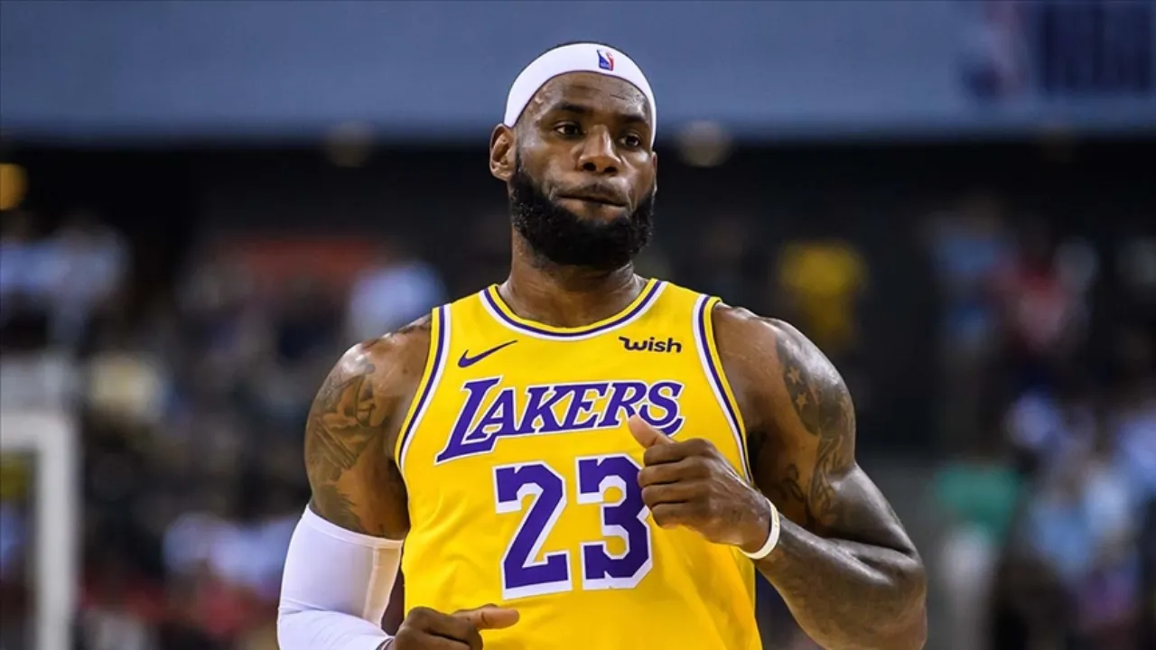 NBA rekoru geliyor: LeBron James'ten haber var