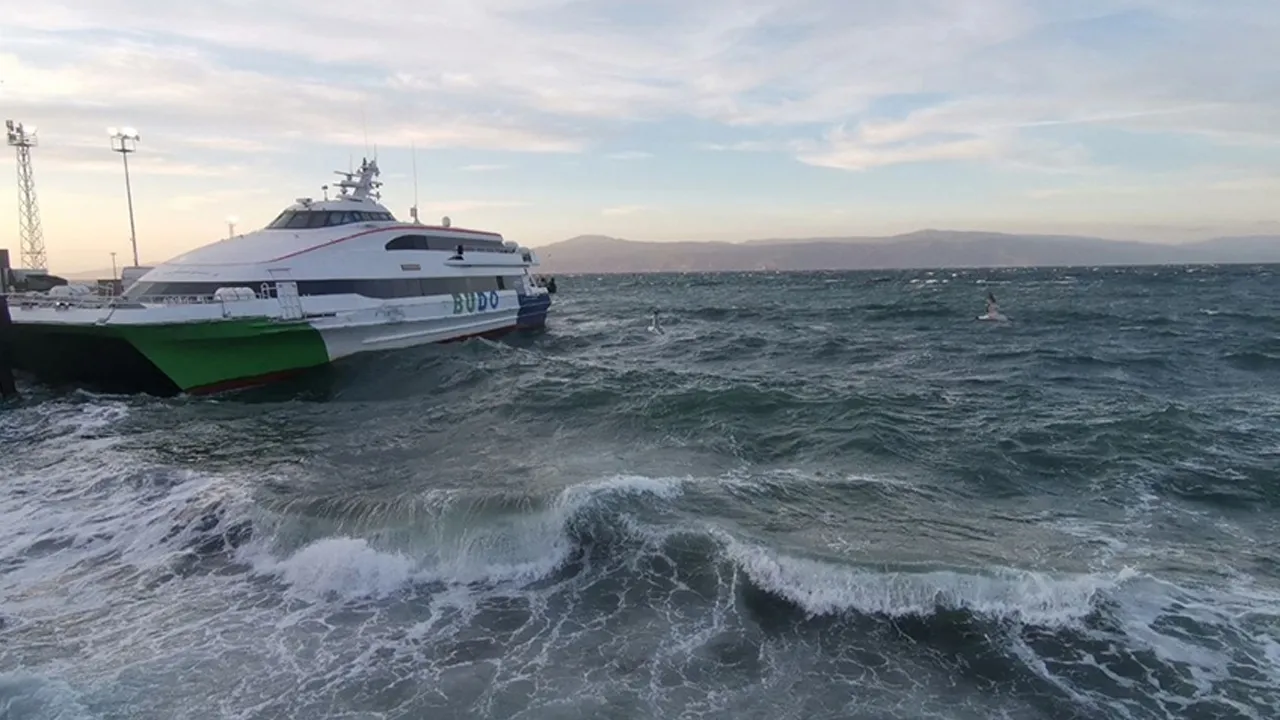 Rüzgar şiddetini arttırdı, BUDO seferleri iptal edildi