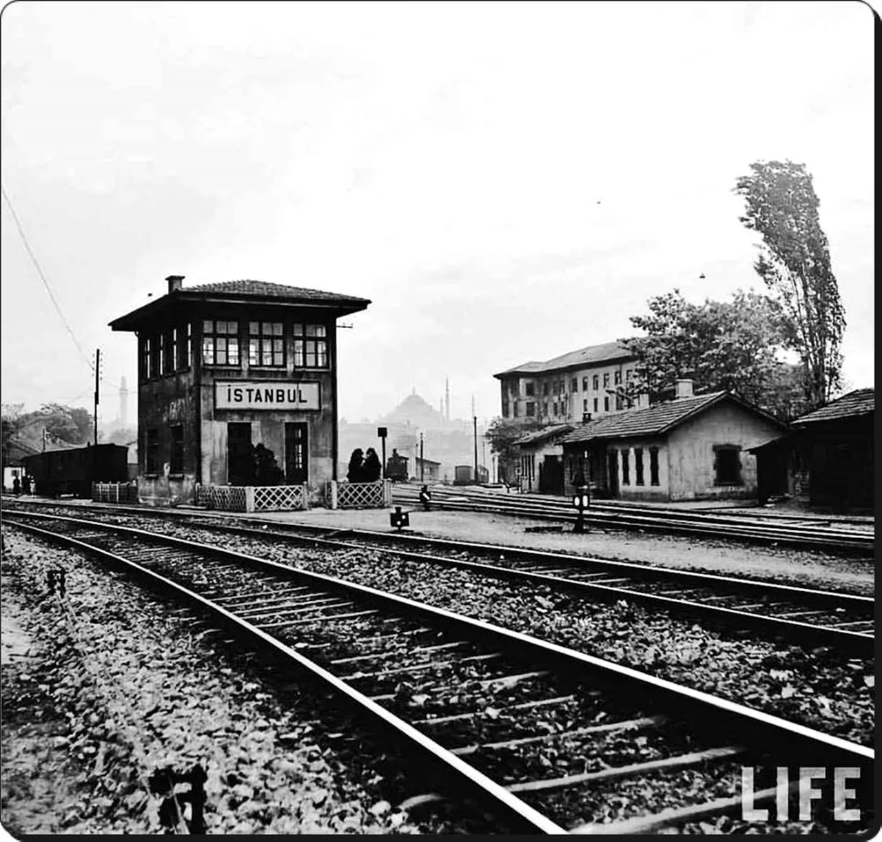 Selâhaddin Bey’in Karabük Demir Çelik’te ürettiği raylar 1939’dan itibaren memleketin her yerine döşenir