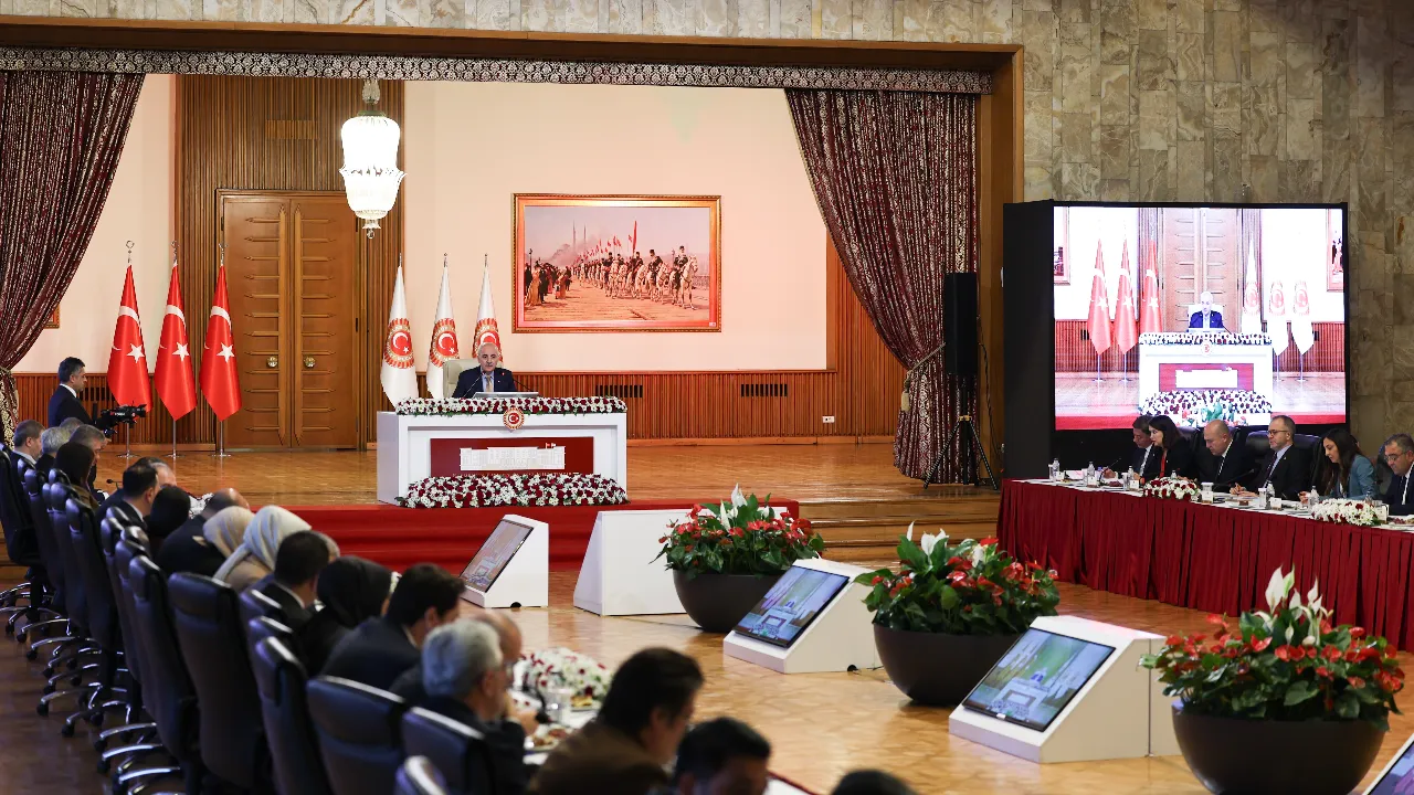 'Terörsüz Türkiye' komisyonu toplandı: Cuma günü İmralı oylaması yapılacak!