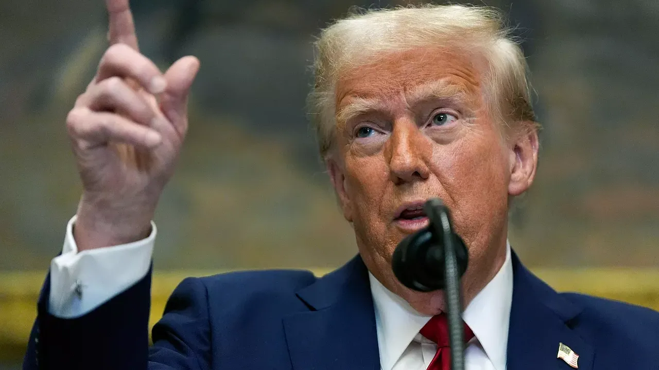  Trump’tan Rusya'ya yüzde 500'lük tarife tehdidi! Tek şartını açıkladı