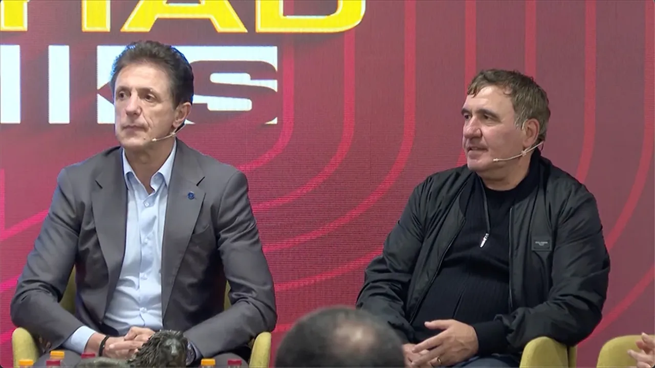 Galatasaray'ın efsane futbolcuları Popescu ve Hagi