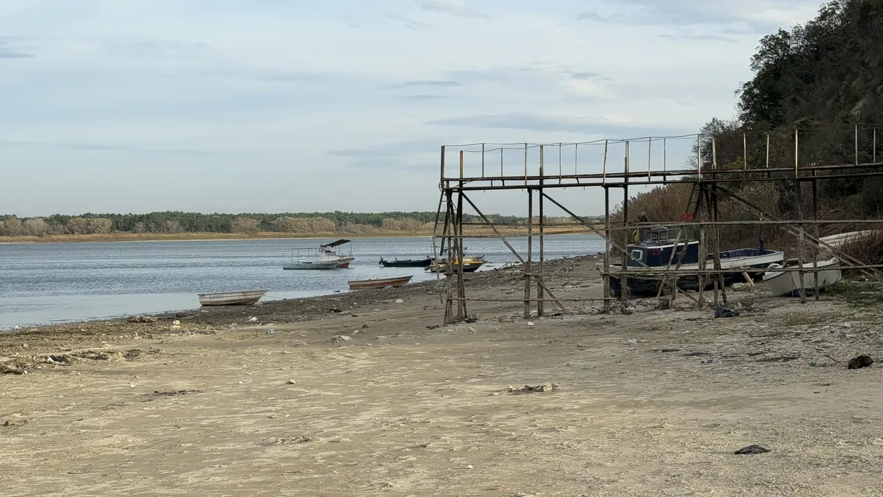 Terkos Gölü'ndeki son durum böyle görüntülendi.