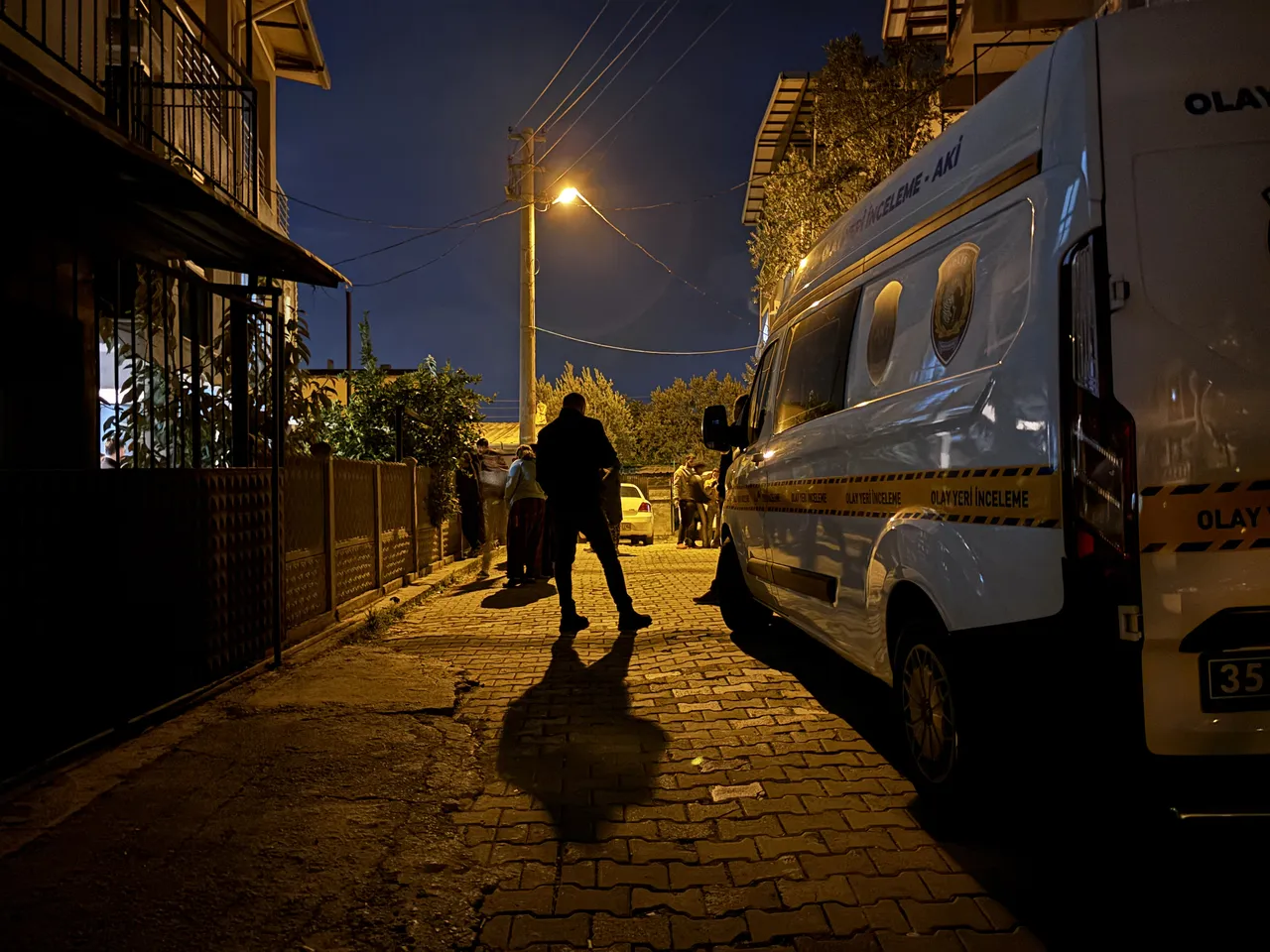 İzmir'de dehşet veren olay! Engelli kızını öldüren baba intihar etti