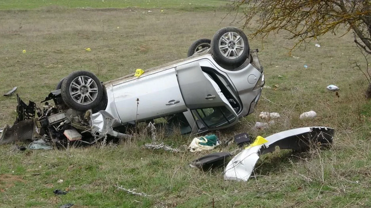 Kastamonu'da feci kaza: 2 kardeş hayatını kaybetti