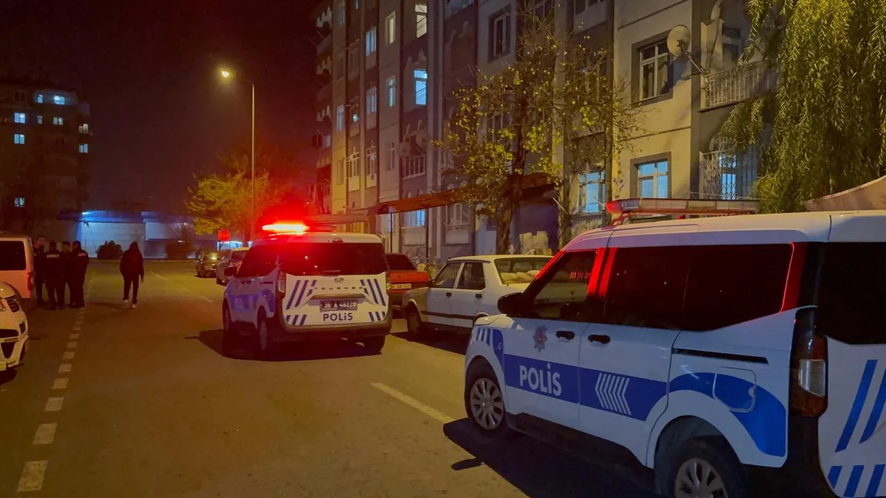 Kayseri’de 3 gün arayla dehşet: Abla ve kardeş aynı pencereden atladı