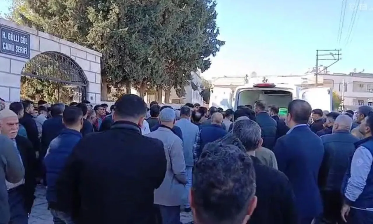 Şaka değil resmen işkence! Makatına hava basılan genç kurtarılamadı