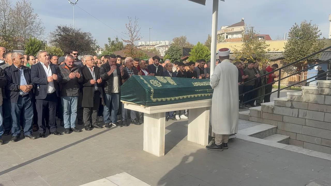 Eren Yılgın son yolculuğuna uğurlandı.