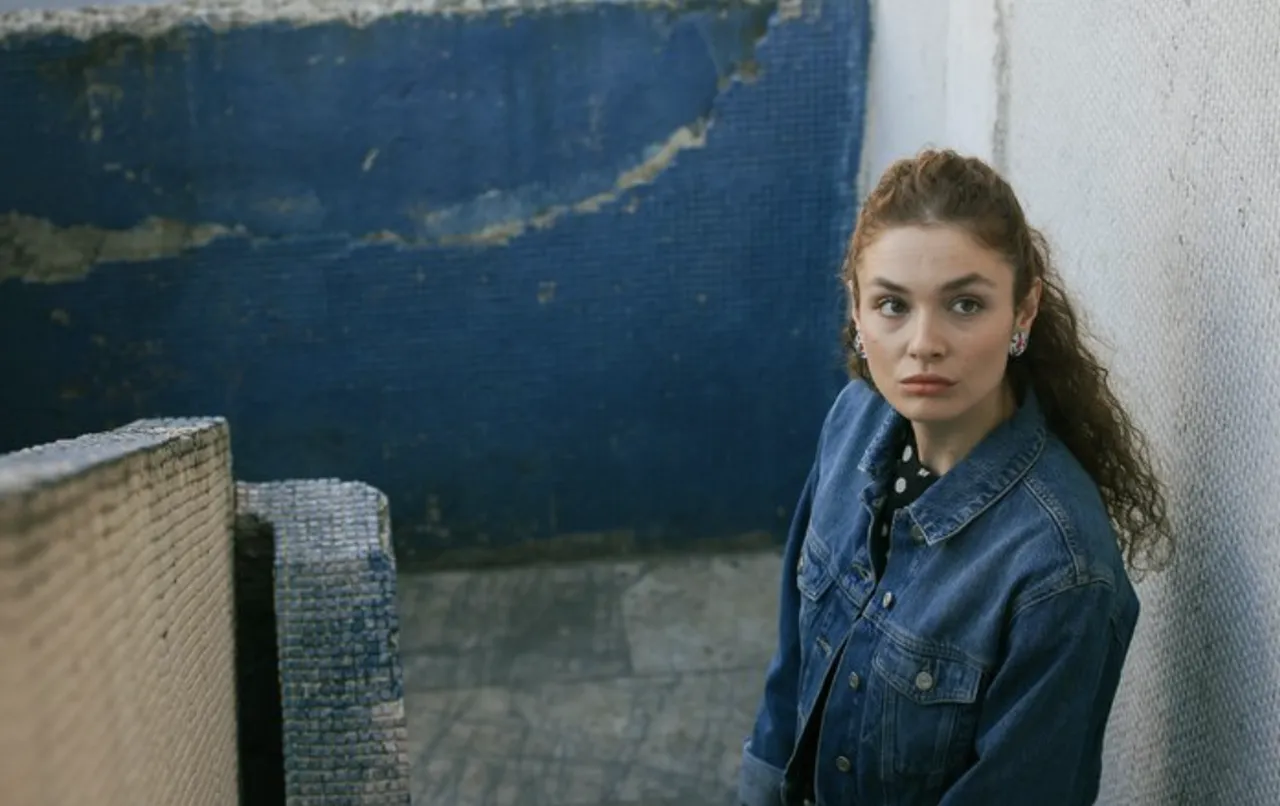 Bu akşam televizyonda hangi diziler var? Gözler  20 Kasım Perşembe TV yayın akışına çevrildi