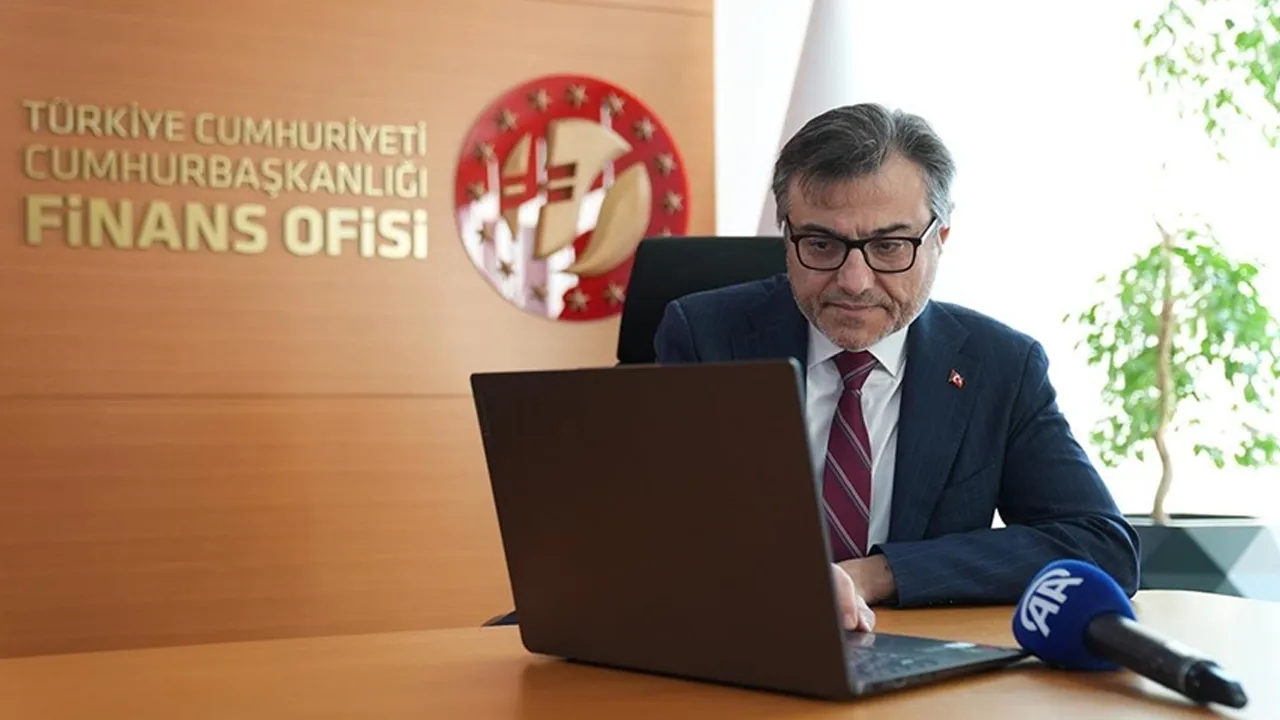 Cumhurbaşkanı Erdoğan'ın başdanışmanı Göksel Aşan görevden affını istedi