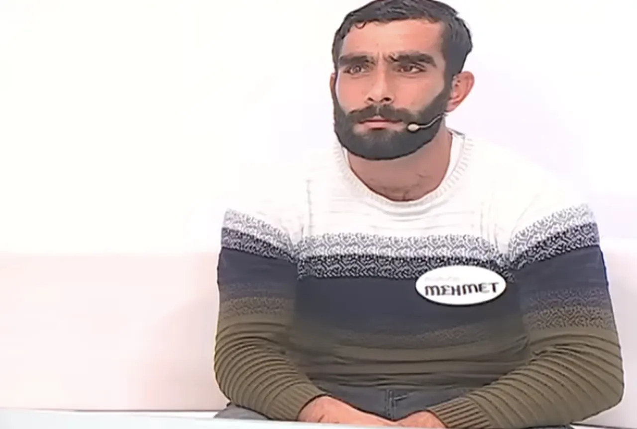 Esra Erolla Mehmet Uraik kimdir, öldü mü? Yeniden gündeme oturdu