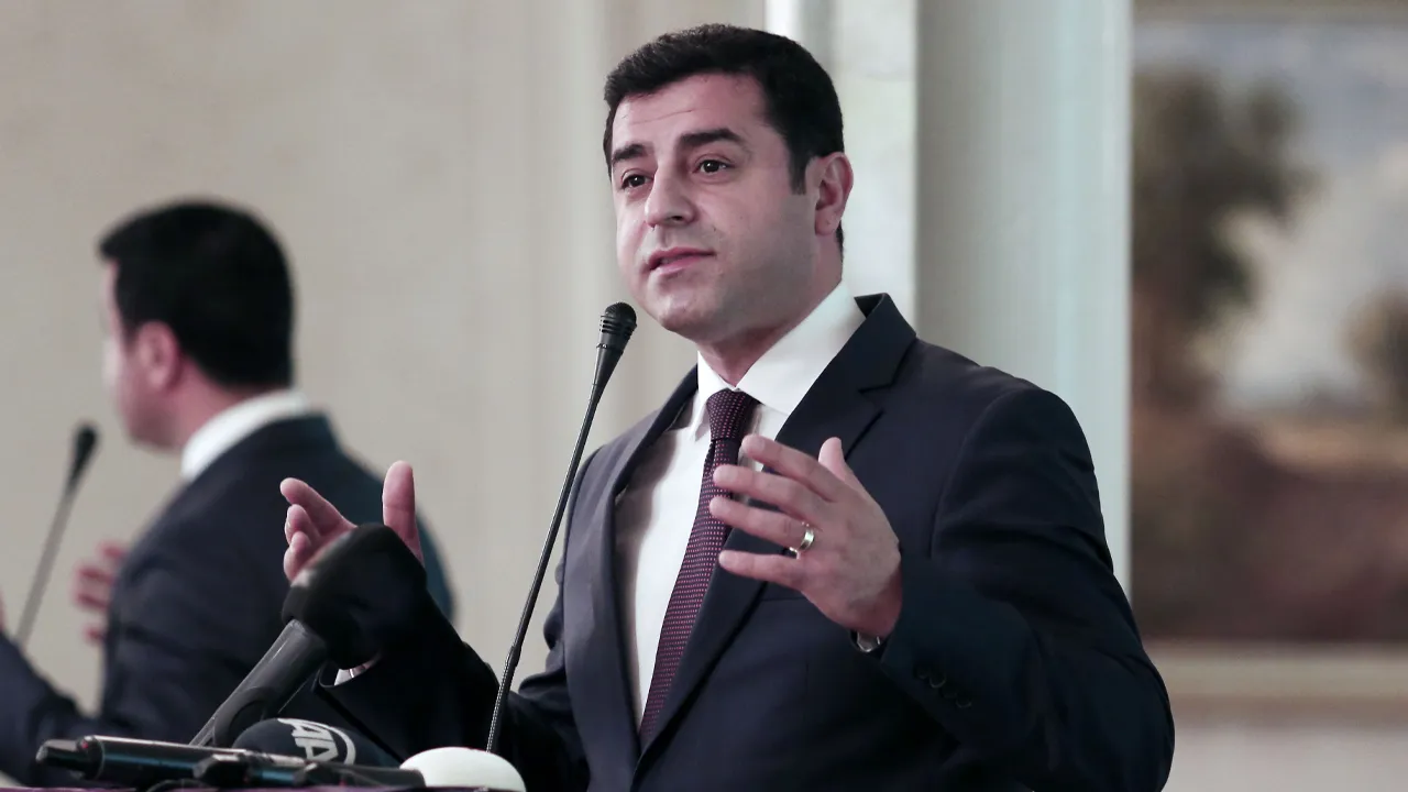 İmralı çağrılarının ardından MHP'den Selahattin Demirtaş paylaşımı