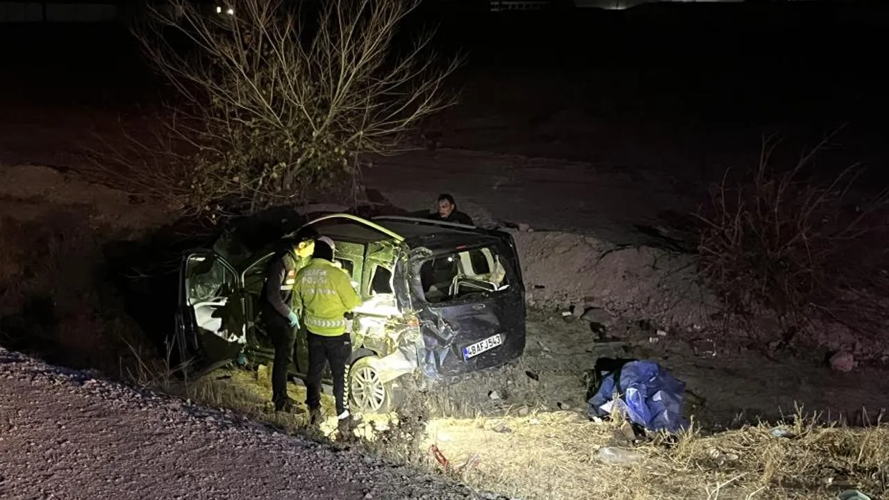 Konya'da feci kaza! Ölü ve yaralılar var