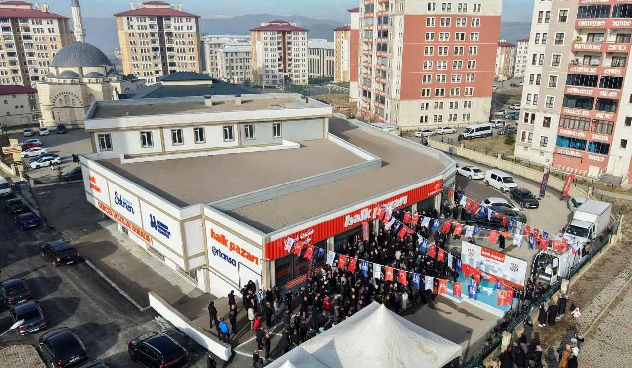 Vatandaşa ucuz ürün, üreticiye pazar sağlıyor! Kente bir şube daha açıldı