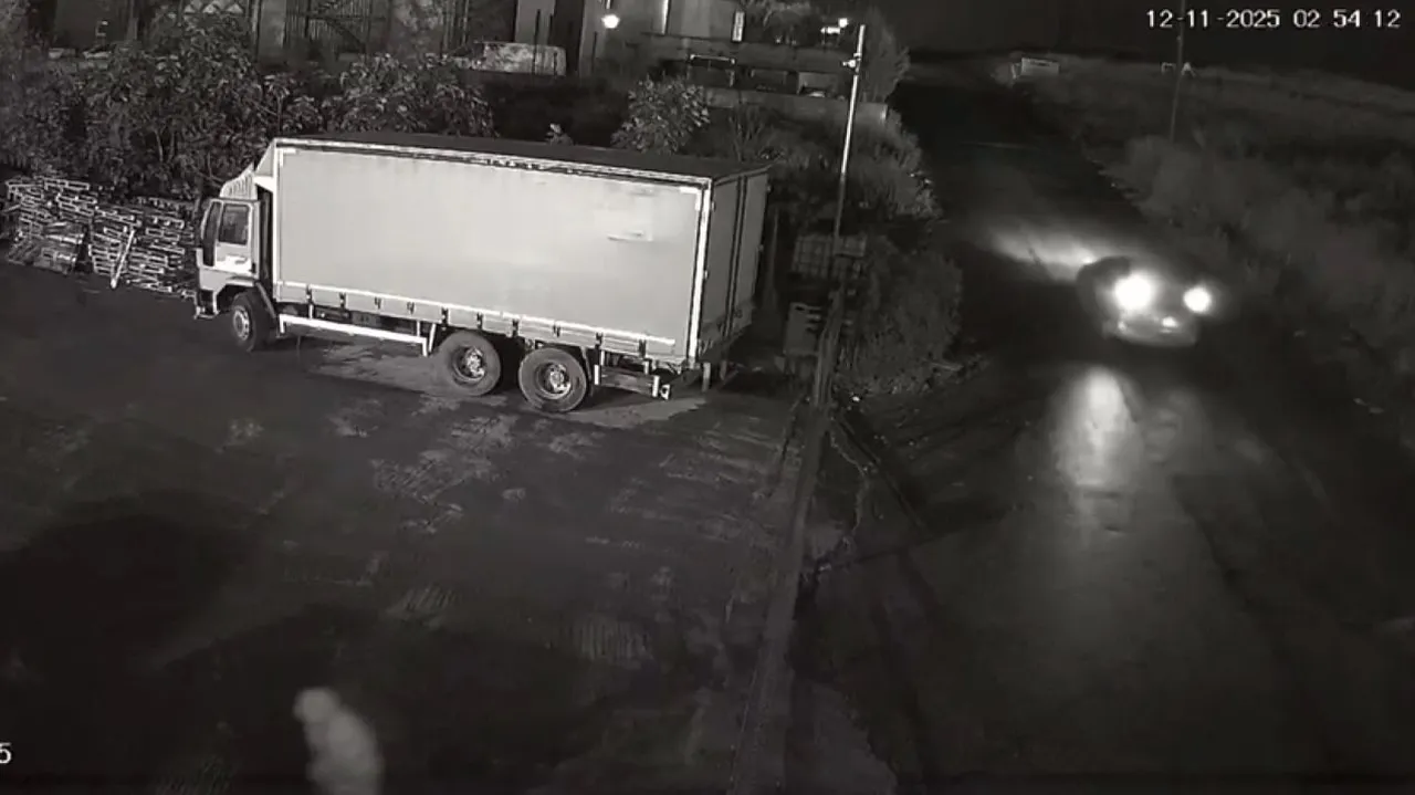 Arnavutköy'de fabrikaya kurşun yağmuru! Borç için tetikçi tuttu