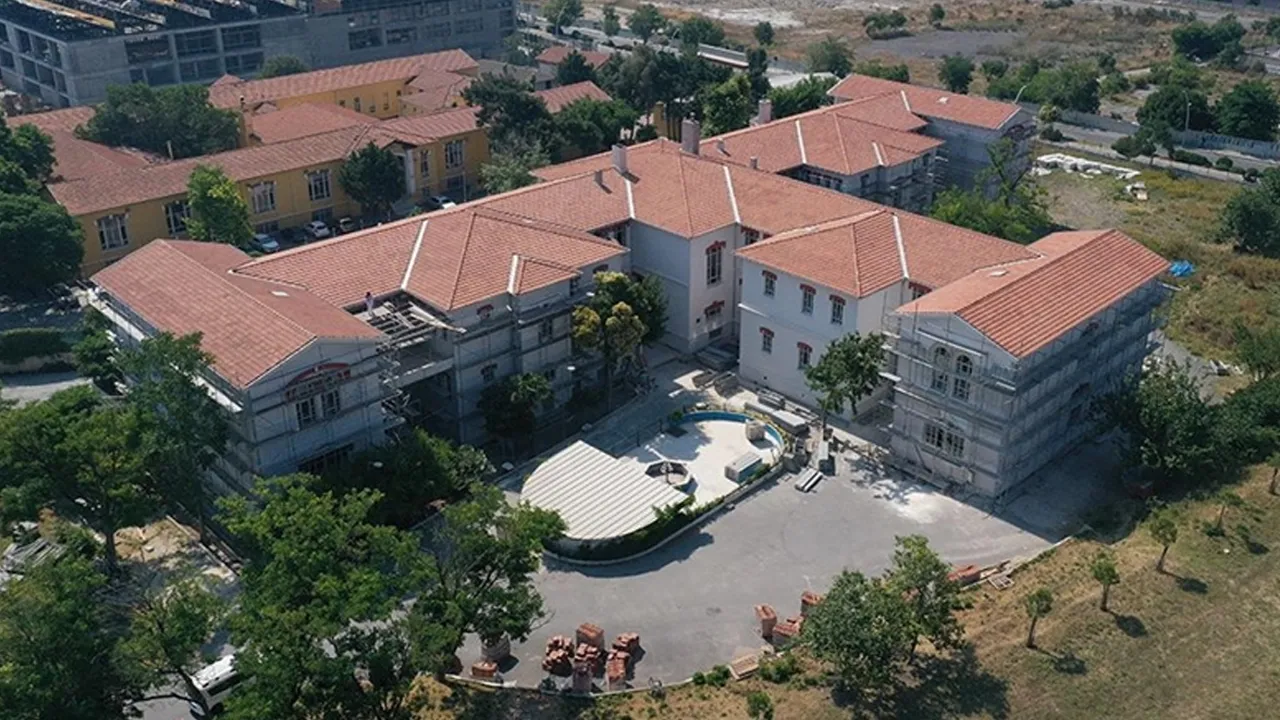 Balıklı Rum Hastanesi'ne operasyon! Profesör, eczacı ve tıbbi sekreter gözaltında