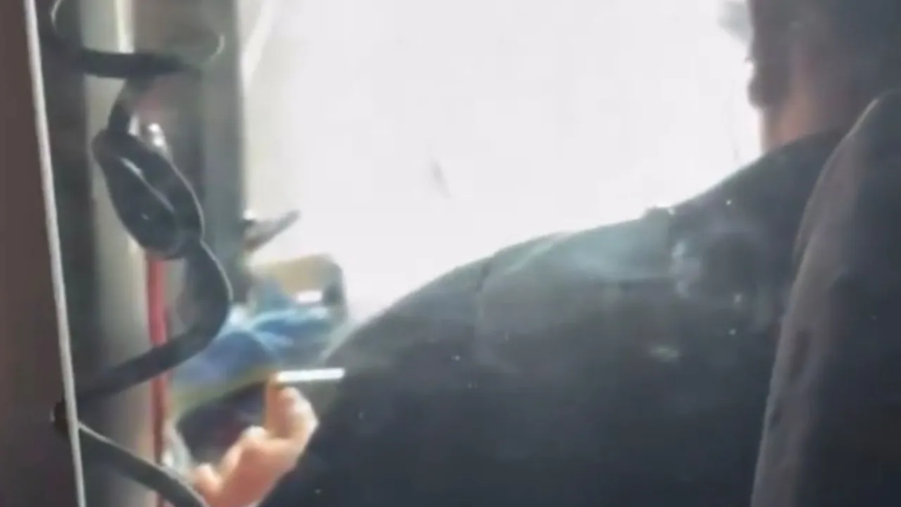 Direksiyon başında yaptığı hareket pes dedirtti! Yolcuların canını böyle hiçe saydı