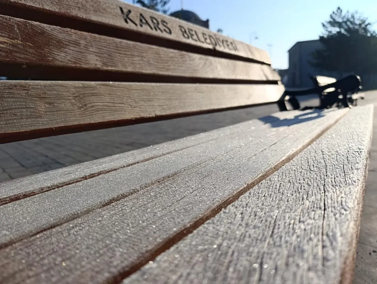 Kars güne -13 ile uyandı! Her yer buz tuttu, insanlar dondu...