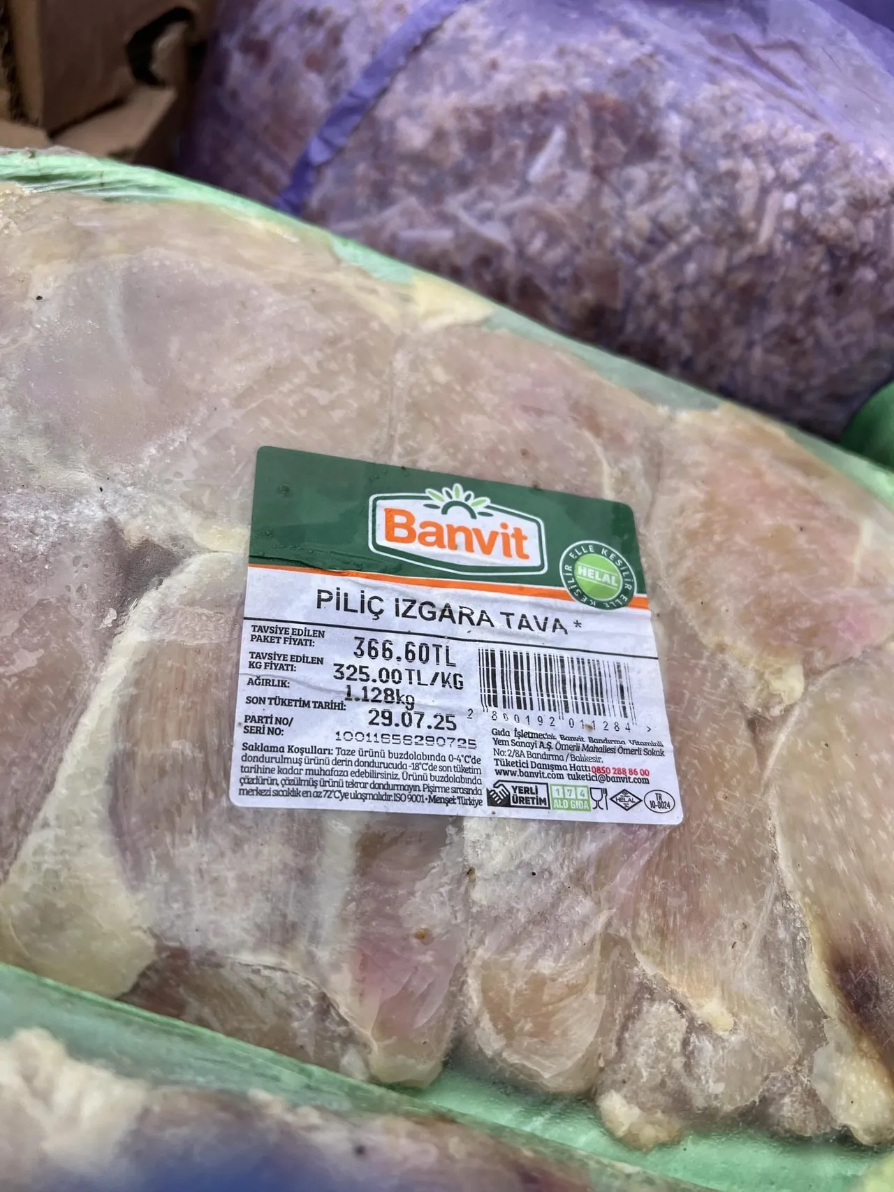 Mide bulandıran görüntüler! 840 kilo tavuk, 1 ton kırmızı et, 112 litre süt çöpe gitti...