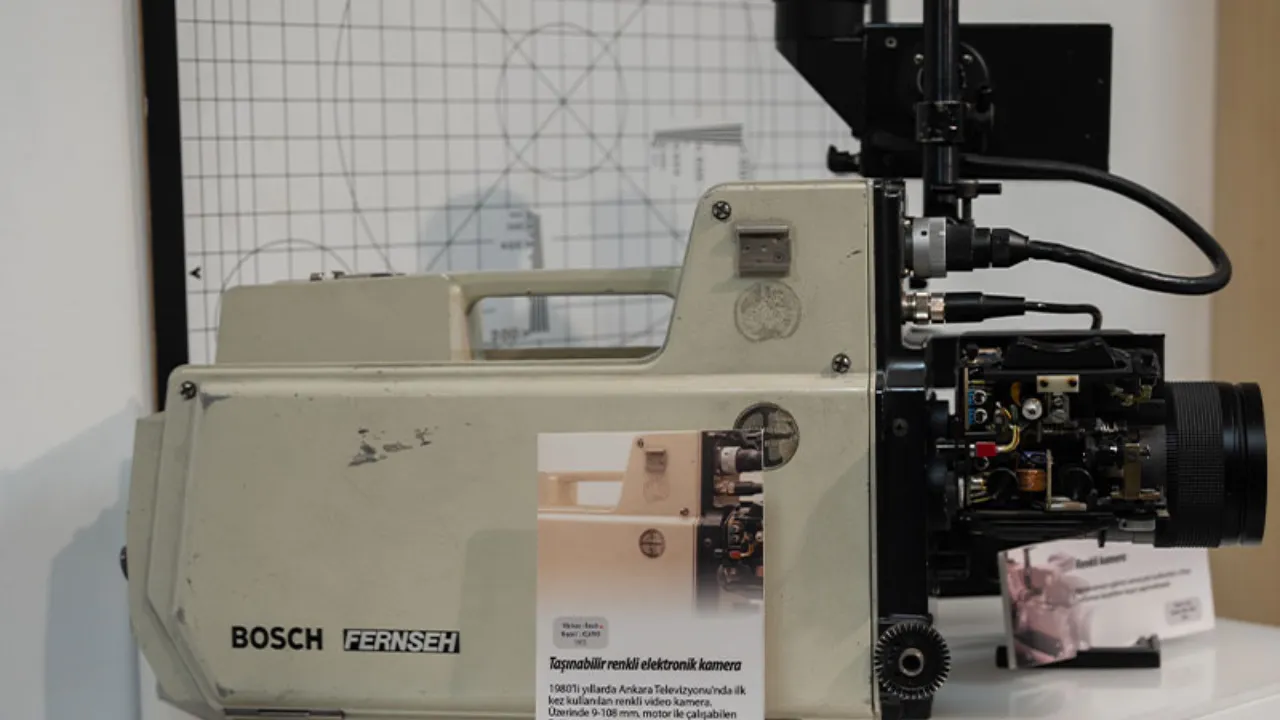 Siyah-beyazdan renkliye… TRT müzesi yayıncılık tarihini canlandırıyor