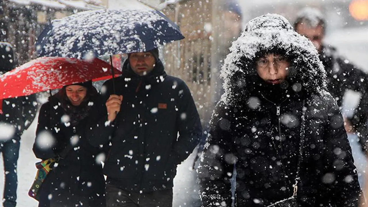 Türkiye'ye sert soğuk geliyor! 18 derecelik ani düşüş için tarih belli oldu