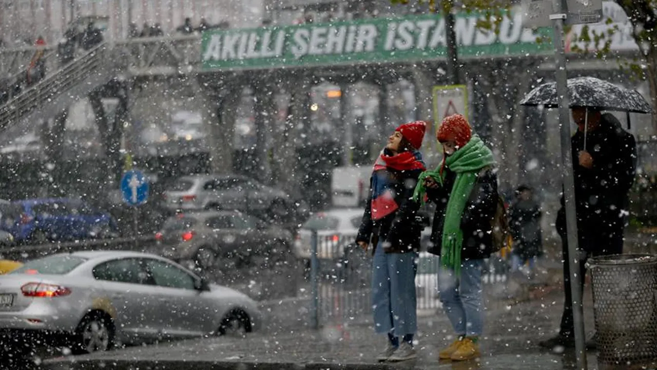 Uzmanlar, İstanbul'da kar yağışı için ocak-şubat aylarını işaret etti.