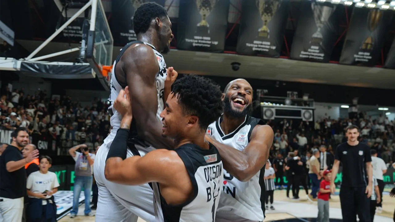 Beşiktaş 14 sayı geriden gelip kazandı, seri 9 maça çıktı