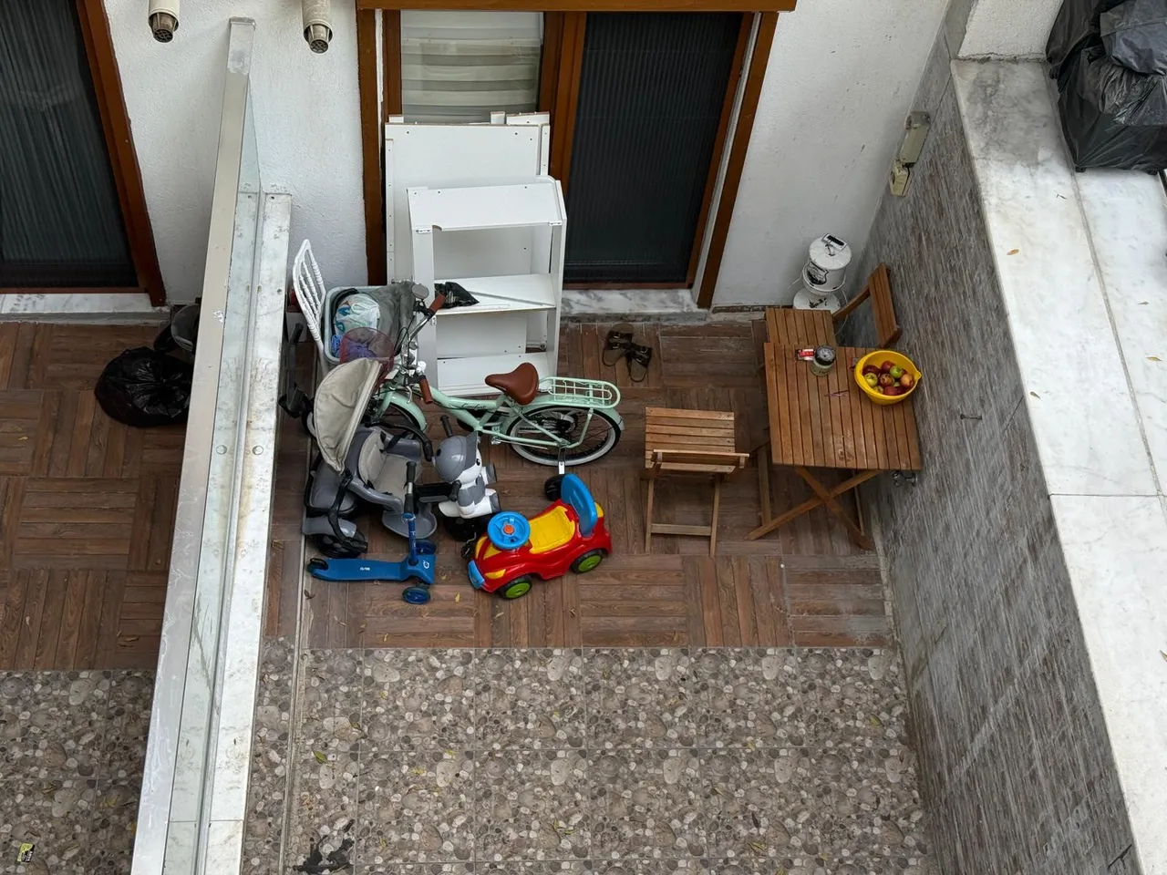 Böcek ailesini ölüme götüren ilaçlama firması, minik Karan'ın da sebebi olmuş