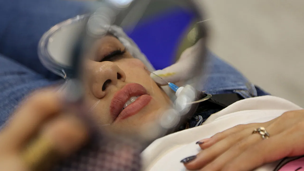 Estetikte sanal güzellik krizi! Artık ünlülere değil yapay zekaya benzemek istiyoruz