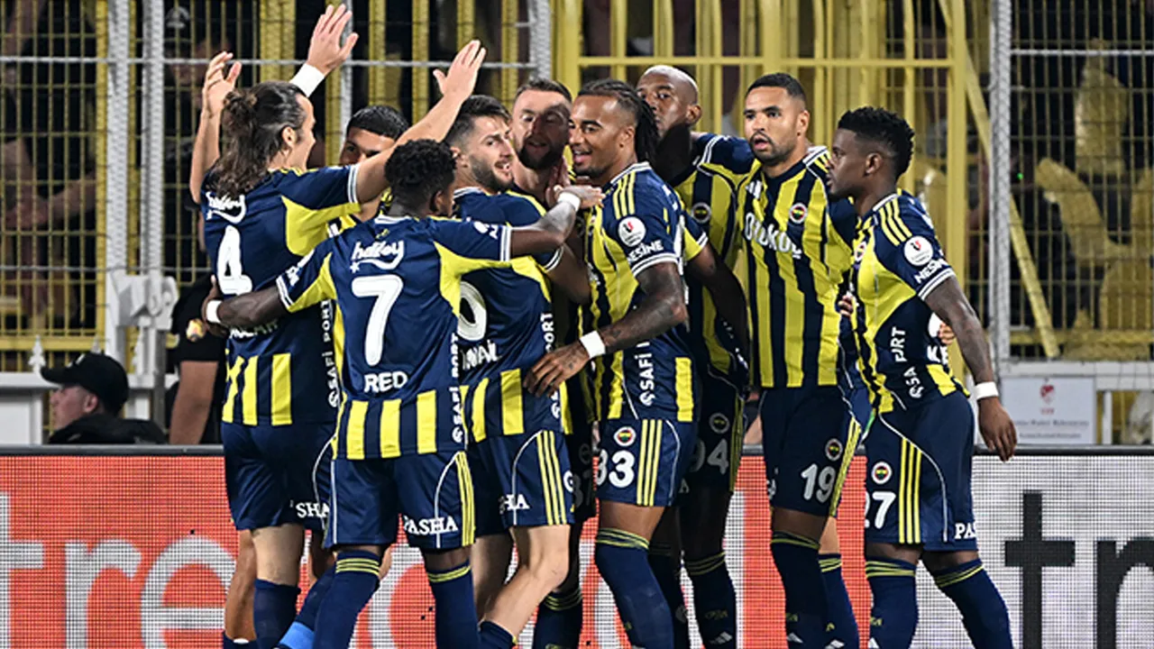 Fenerbahçe'nin Rizespor maçı kamp kadrosu: 4 eksik!