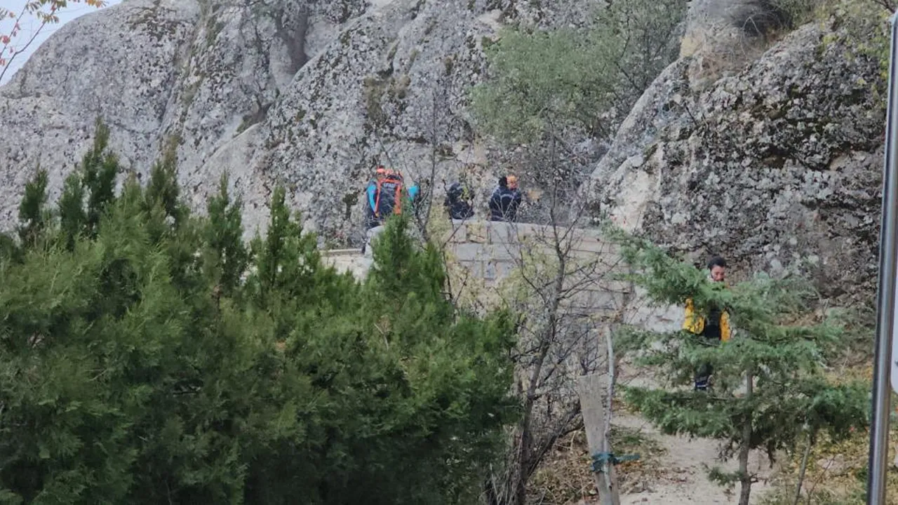 Harput Kalesi’nde dehşet: Kimliği belirsiz kadın canına kıydı