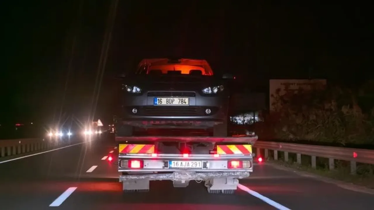 Kaldırımda kurşun yağmuru! 5 mermi isabet eden genç öldü