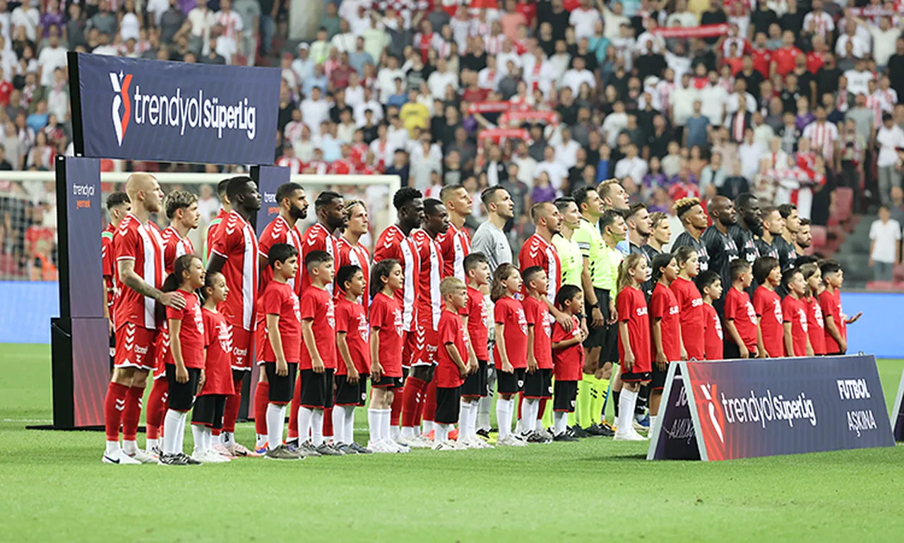 Beşiktaş-Samsunspor karşılaşması öncesi seremoni