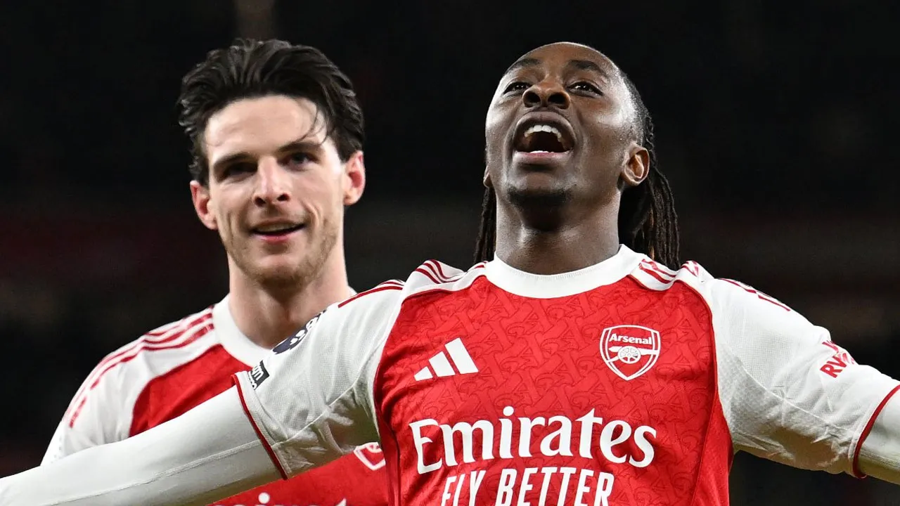 Arsenal, Tottenham'ı 4 golle ezip geçti! Liderliğini perçinledi