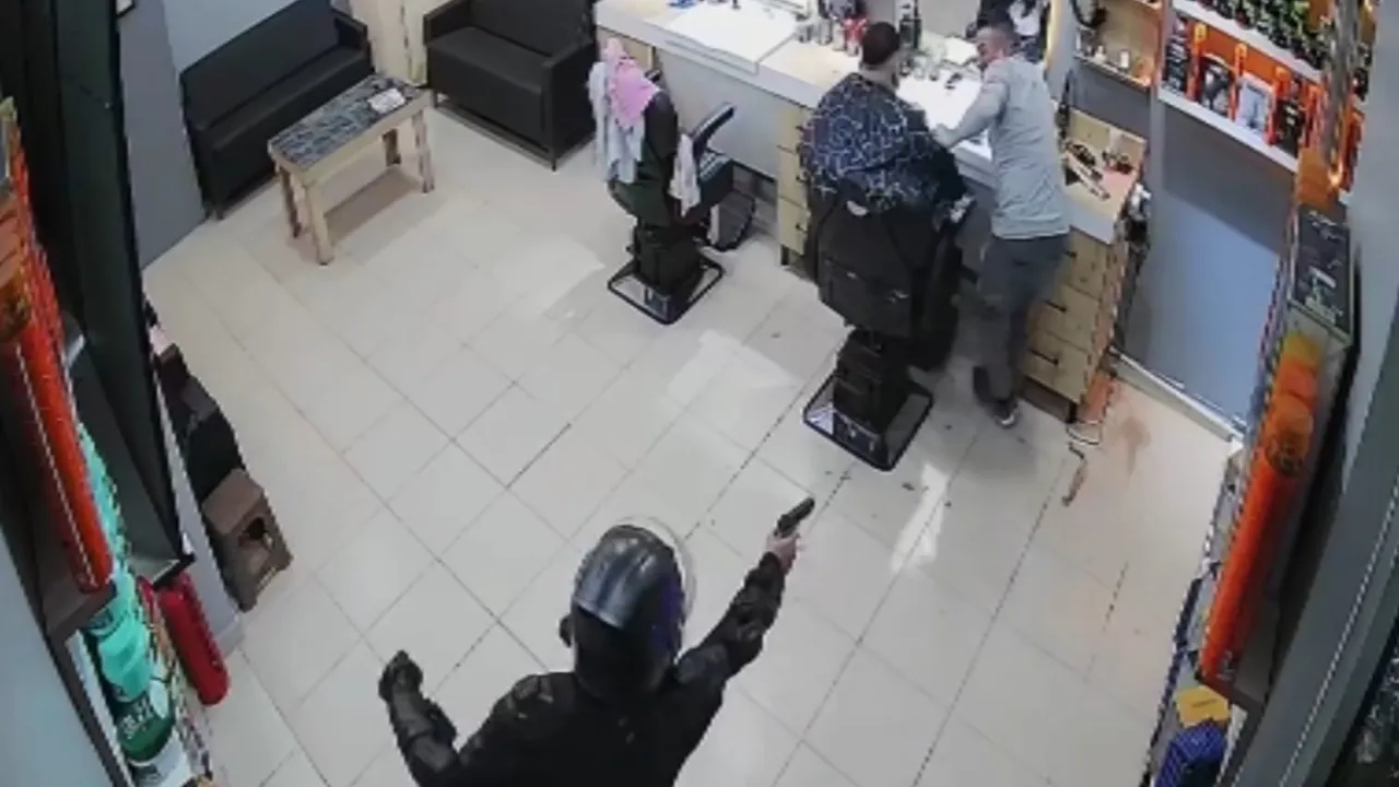 Berberi kurşun yağmuruna tuttular!