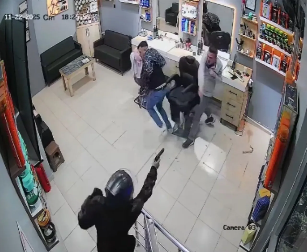 Sinop'ta berber dükkanına silahlı saldırı